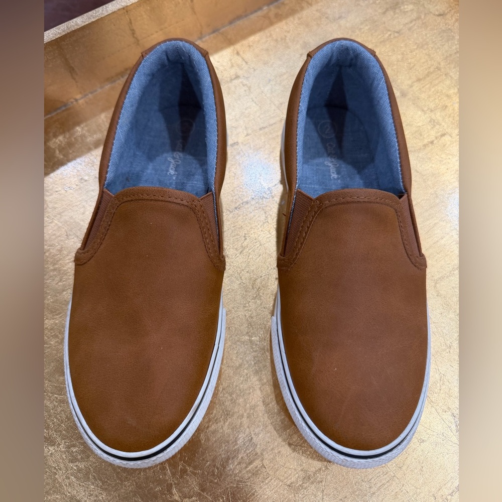 Boys Cat and Jack sneaker slip on loafers size 2